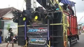 Horeg datang diatas motor ikutan goyang || RDA AUdio Jember