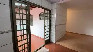 Casa 3 quartos com edícula para alugar na zona sul de Londrina por R$2.500 - Jardim Esperança 