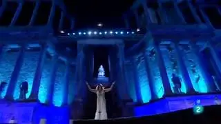 PILAR JURADO canta CASTA DIVA (Gala de los Premios Ceres 2012)