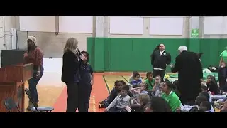 Police Commissioner answers questions from students in NYC