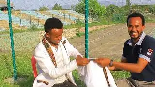 melaku nigus (የራያ ባህለዊ ልብስ  የባህል ይዘቱ ሳይለቅ ወደ ዘመናዊ ዲዛይን አድርጎ ሰራ።