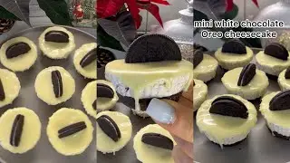 White chocolate OREO mini cheesecakes🥰#cupcake #cupcakes #buttercream #bakingvideos  #oreocake