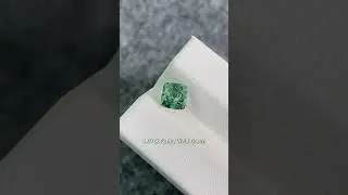 1.07 Fancy Vivid Green Diamond #jewelrydesigner #gourdjewelry #eveningwear #dinnerparty #labdiamond