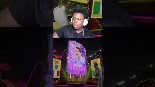I Packed An Insane Futties Card