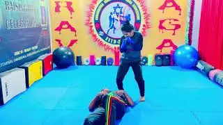 #shorts # bearhug #selfdefence #kravmaga #karate #martialarts #everyone #highlights #followers 