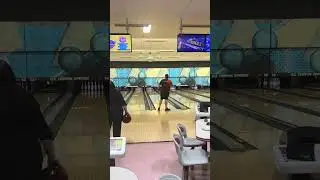 Jason showing off his power#australia #tenpinbowling #bowlingtechnique #pba #bowler