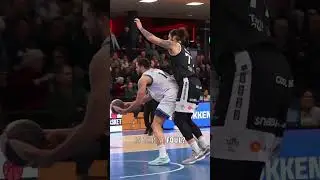 Is it a foul?? #basketballslife #basketball #viral #nba #basketballdiaries #basketballplayer #vlogs