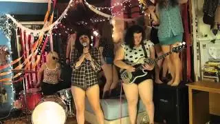 KITTEN FOREVER - 