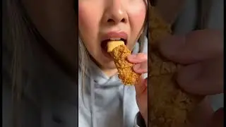 🍗 ASMR Eating Raising Cane&rsquo;s Fried Chicken 🔥 Crunchy & Juicy #food #mukbang #smokegrill #foodie