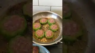 Daddy cooking burgers and bitter melon with pork mince with eggs😋 #yummy #food