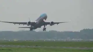 klm a330 take-off at schiphol airport [FULL HD]
