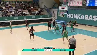 A big slam by Isaiah Kelly!