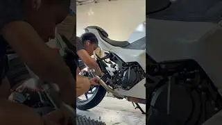 Installing an exhaust on my 2025 Kawasaki ninja 500 #leovince #motorcycle #ninja500 #kawasaki #bike