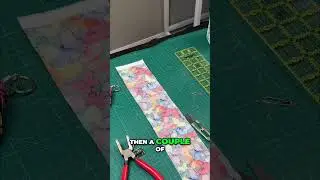Сделайте брелок из резинки для волос!