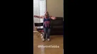 Martin Klebba does the DoNAENAEte Challenge