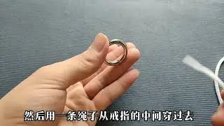 Magic teaching using a ring to pass through a rope is amazing