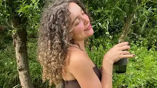 Wie ich meine Locken frisiere, sodass die frisch aussehen. #locken #haare #tutorial #dm