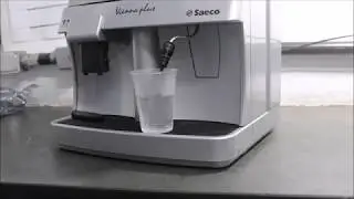 Descalcificação assistida para máquinas Saeco e Gaggia.