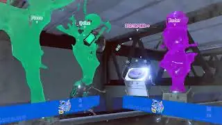 Trying out Tricolor Turf War during FrostyFest
