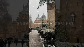 Here&rsquo;s your sign to visit Budapest this winter ❄️  #budapest #visitbudapest #snowfall