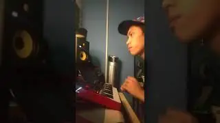 Looping with my Midi Controller Akai MPK mini Mpk3 - Lofi Type