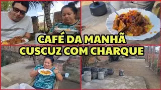#vlog Limpei o quintal. Café da manhã: cuscuz com charque.