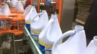 cylindrical bottles hot melt glue labeling machine rotary opp labels applicator