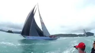 Scallywag chasing Wild Oats XI during AHIRW 2016