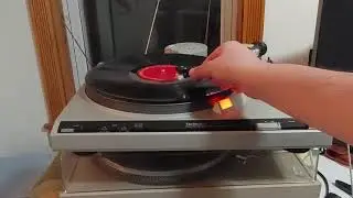 Technics SL-220 turntable demonstration