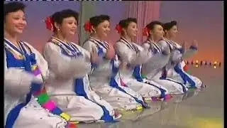 北朝鮮美女集団　喜び組の華麗な舞台10