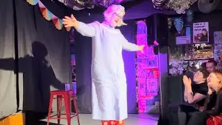 HERR MICHALAK performs &ldquo;A cup of tea in bed&rdquo; by Lorraine Bowen @ My Lover Cindi 26-05-23