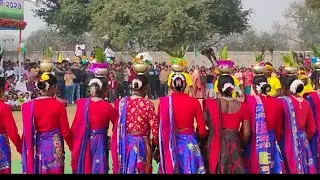Adivasi ka sar mein kalas ke sath dance #adivasi #dancevideo #kalash #vairalvideo 