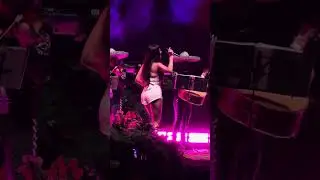 Kacey Musgraves - Lost in Translation (Car&iacute;n Le&oacute;n) Live!