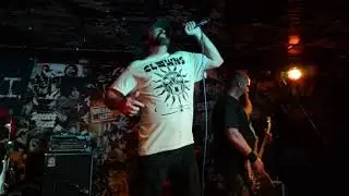 D.R.I.  - Who Am I - Newcastle