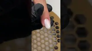 Schritt-f&uuml;r-Schritt Anleitung: Acryl-Gel Milky Glitter auftragen