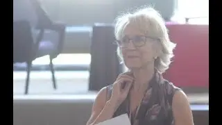 The Elephant Meets Karen Downes, in conversation with the public