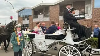 Vechtas neue Schützenkönigin wird bei Festumzug gefeiert