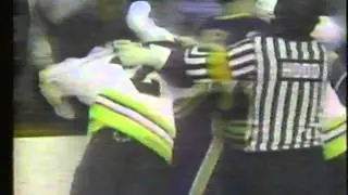 Larry Playfair vs Brad Park ( HL )