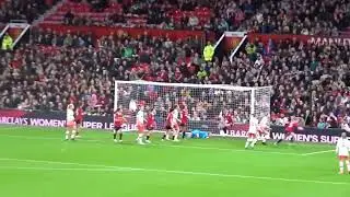 Mary Earps Keeps Her Clean Sheet at Old Trafford with a Super Save!