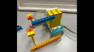 Esquiador Lego Spike Essential