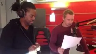 Anthony Kavanagh fait le flash info de One FM