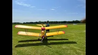 Erstflug Tiger Moth 1:2 vom Tino