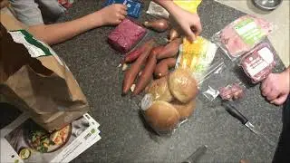 Opening a Trial box of Hello Fresh!