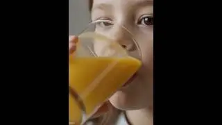 Little Kid + Mango Juice = Pure Happiness 🥭😍  #MangoJuice #FreshJuice#CuteKid#oddlysatisfying