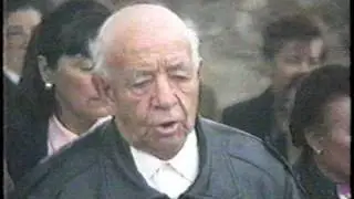 Responso en el cementerio el día de Todos los Santos de 1991