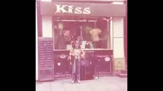 KISS