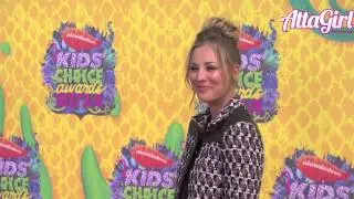 Kaley Cuoco arrives at Nickelodeon's 2014 Kids Choice Awards