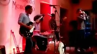 Los Mind Lagunas...... At La casa del mendrugo....