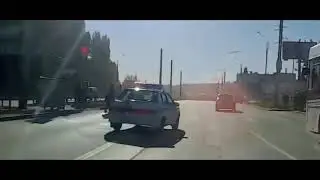 Road Rage, Instant Karma, Bad Drivers and Parking Revenge Compilation