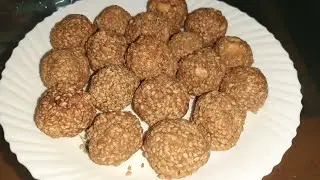 ମକର ସଂକ୍ରାନ୍ତିର ରାଶି ବାଦାମ ଲଡ୍ଡୁ।। sesame 🥜  ladoo @Priya's odia kitchen 😋 👌 😍 